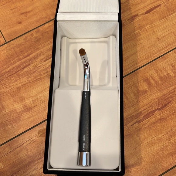 Artis Circle 1 Brush - Picture 6 of 9